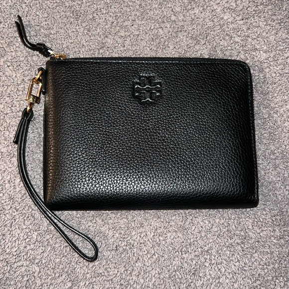 Tory Burch Handbags - TORY BURCH WRISTLET